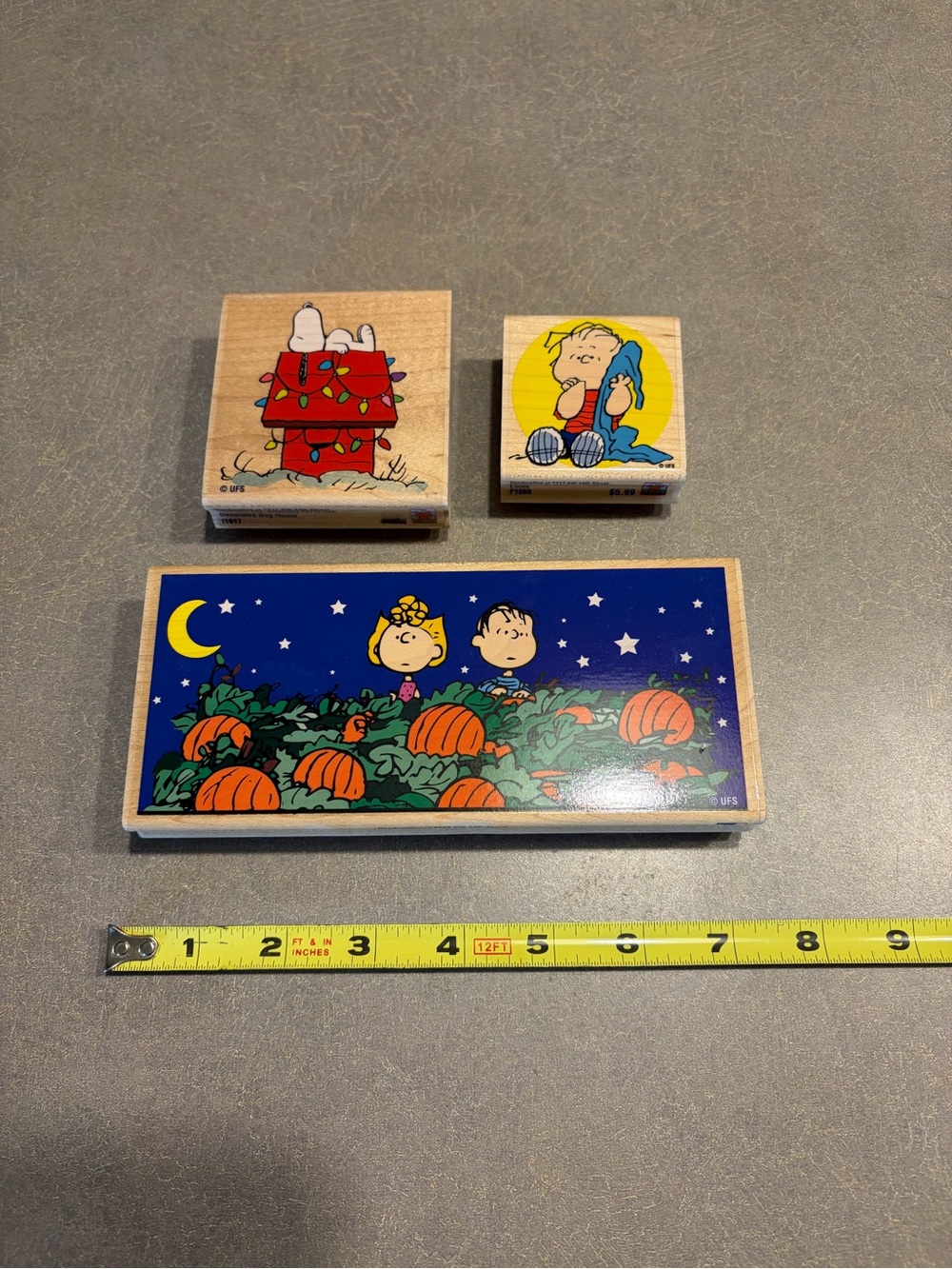 Charlie Brown Stamps The Great Pumpkin Patch, Linus, Snoopy